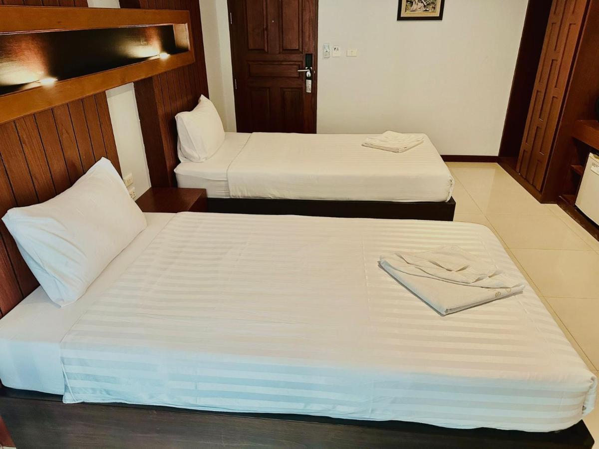 Cokoon Deva Patong Hotel Kültér fotó