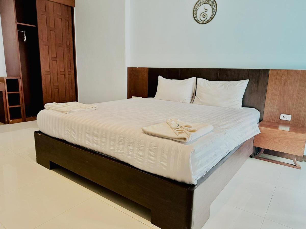 Cokoon Deva Patong Hotel Kültér fotó